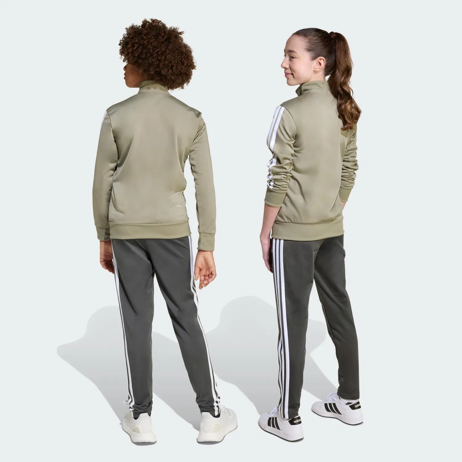Детский спортивный костюм с принтом Tiberio 3-Streifen Tricot Kids Adidas, Цвет Silver Dunkelgrau Grau — фото 4