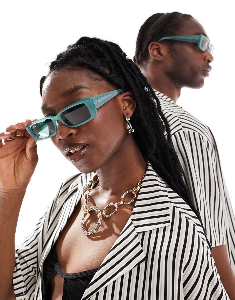 

Зеленые прямоугольные солнцезащитные очки Ray-Ban Teru