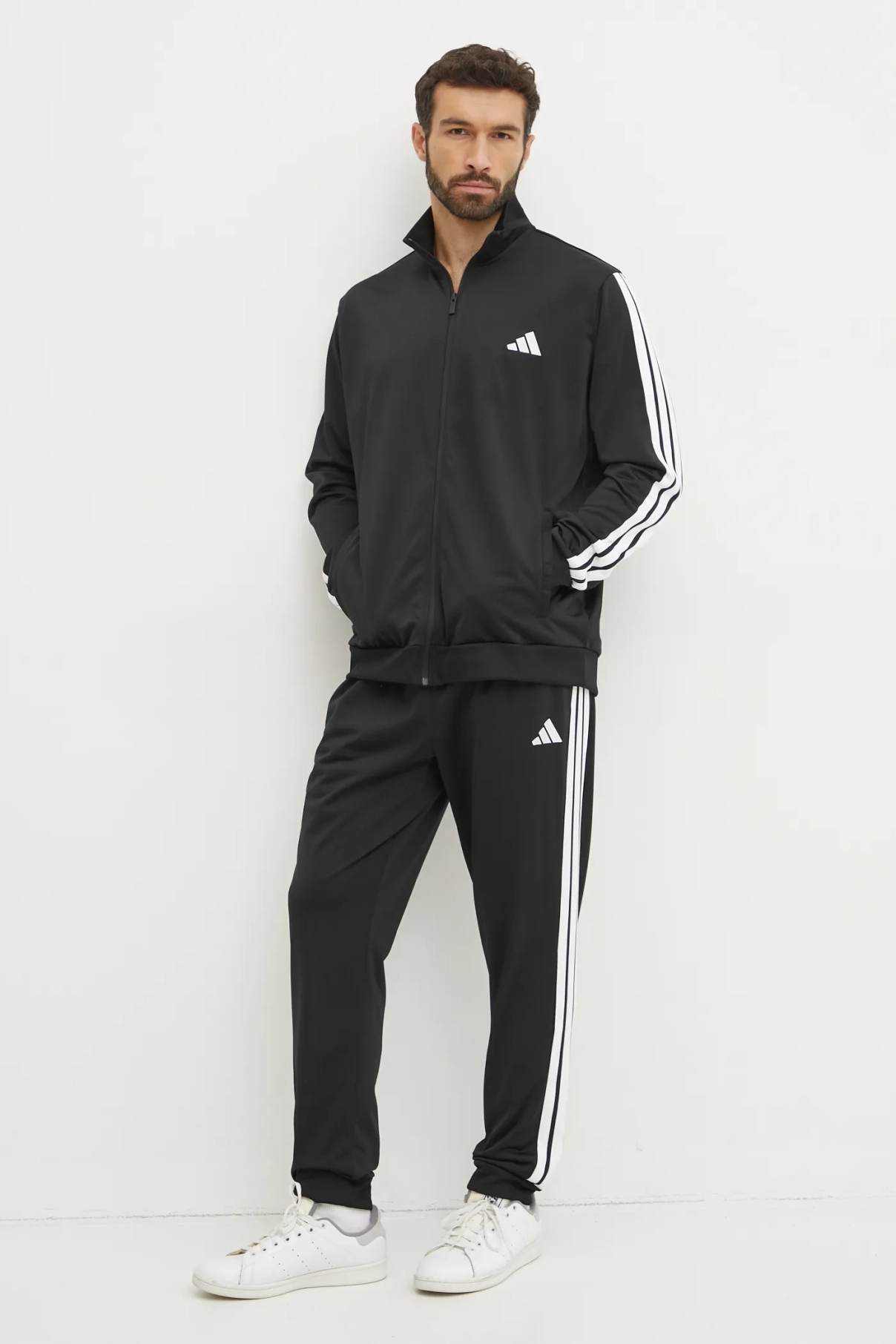 

Спортивный костюм с 3 полосками adidas, черный