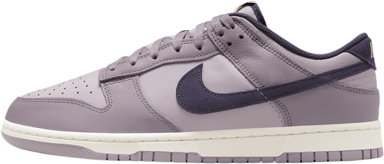

Кроссовки Nike Dunk Low Retro Se для мужчин, Light Violet Ore/Platinum Violet/Team Gold/Dark Raisin