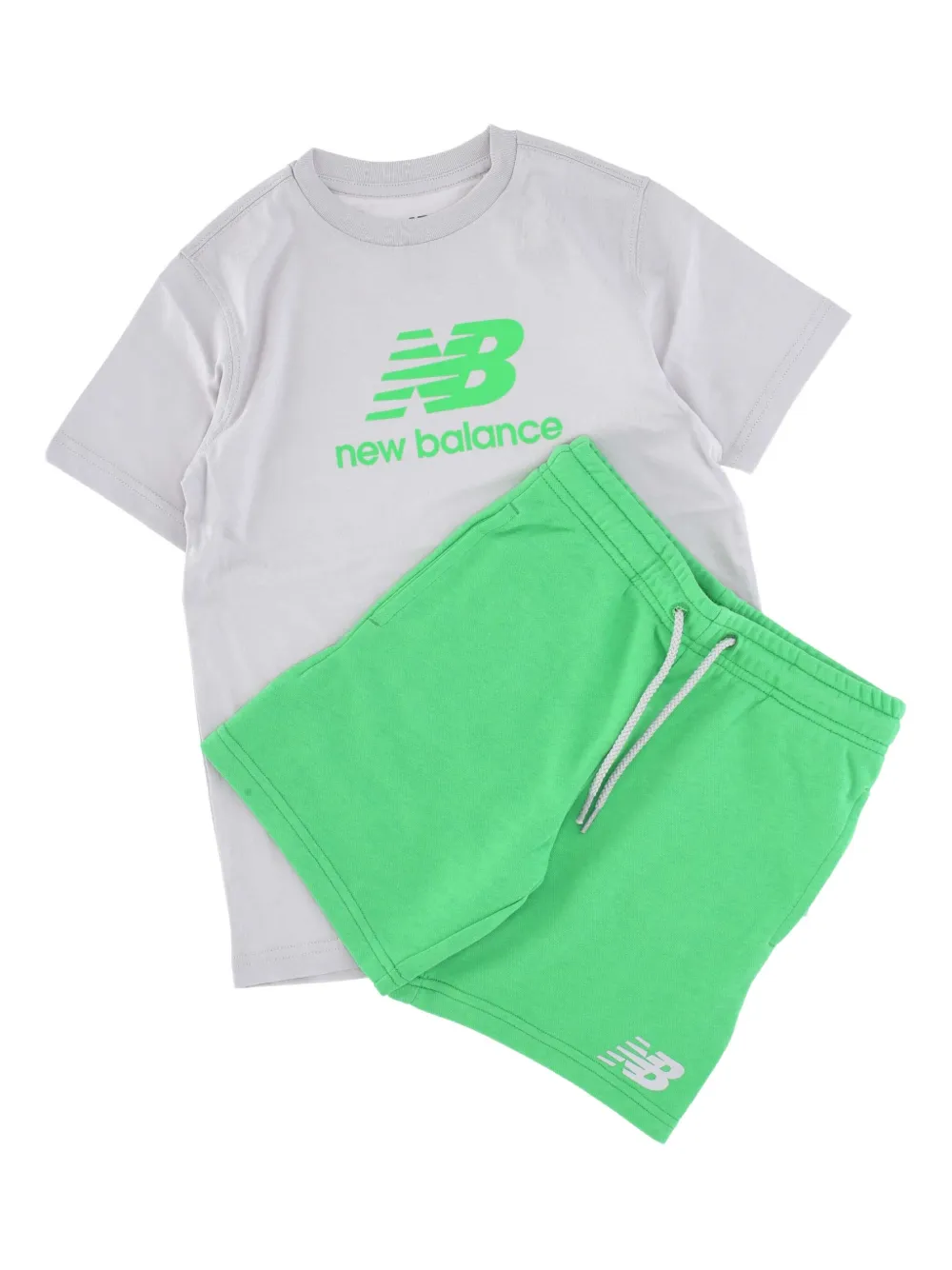 

Комплект Ringer из топа и шортов New Balance Kids, серый