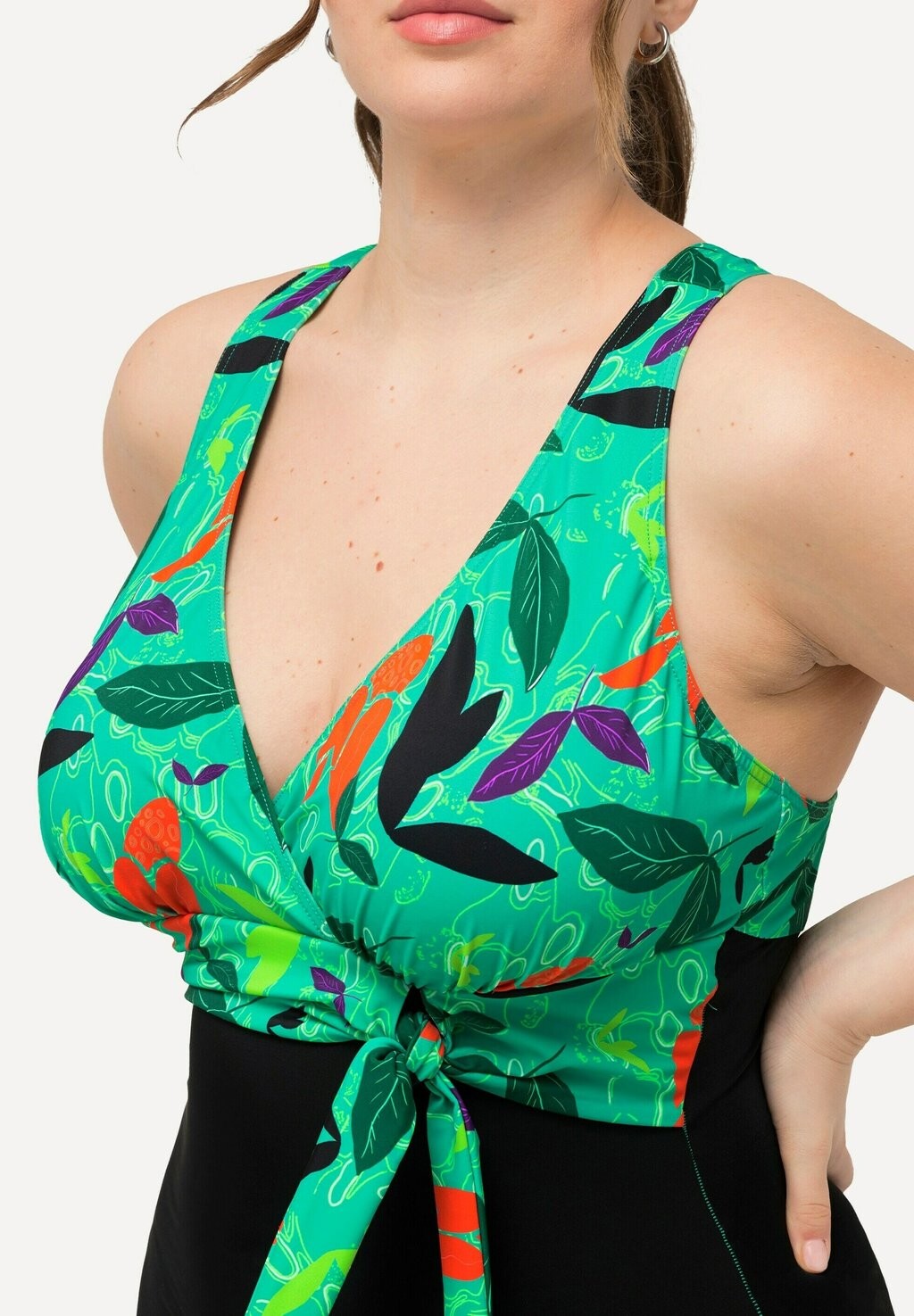 

Купальный костюм COLORFUL LEAF HALTER NECK Ulla Popken, черный