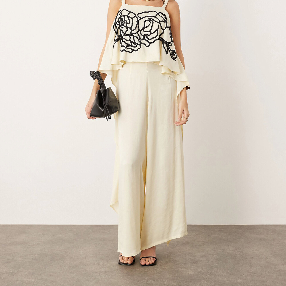 

Брюки Asos Edition Clean Front Wide Leg, кремовый