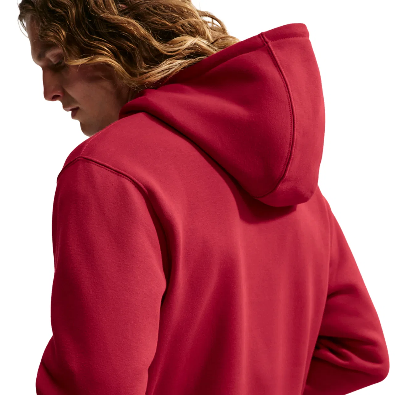 Мужское худи Nike Club Pullover, цвет Tough Red/Tough Red/White — фото 2