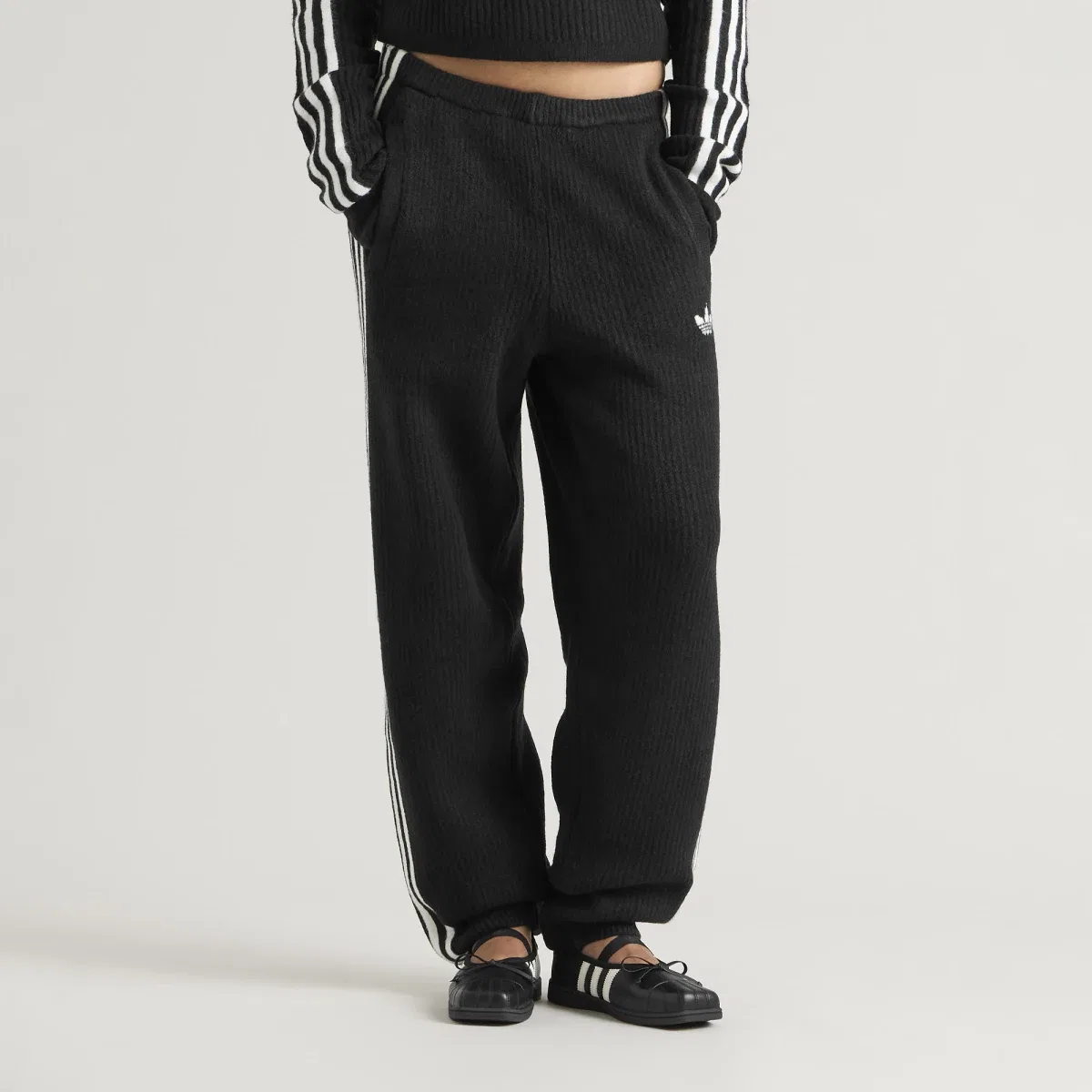 Женские брюки из трикотажа с зауженным низом X JENNIE Adidas, Black — фото 2