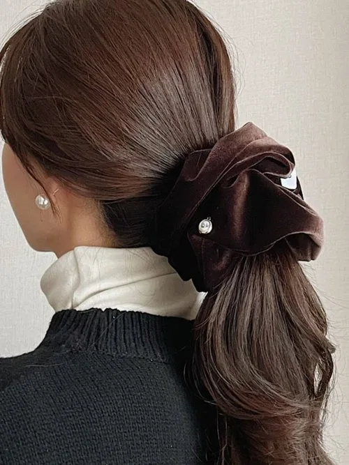 Резинка для волос широкая Vintage Velvet Drop Cameo от OAR, коричневый — фото 3