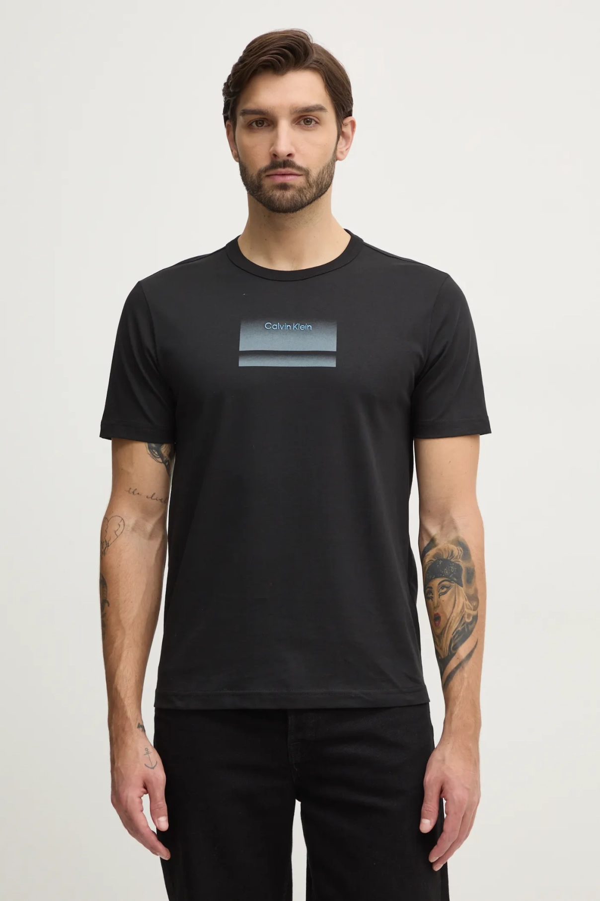 

Футболка Calvin Klein, черный