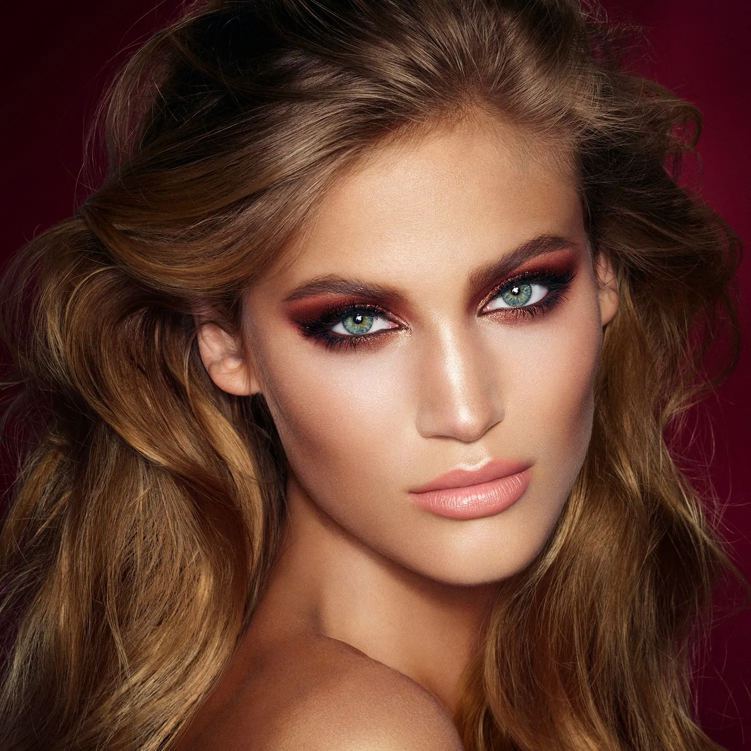 Палитра теней для век с квартетом оттенков в розово-фиолетовых тонах Luxury Palette Pillow Talk Bella Sofia, CHARLOTTE TILBURY, Цвет: Pillow Talk Bella Sofia — фото 4