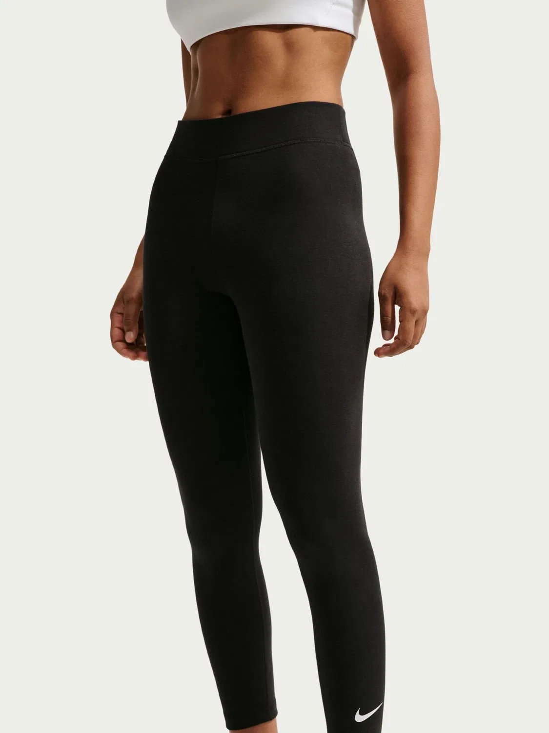 Леггинсы Nike Sportswear Classic, черные с серебристым