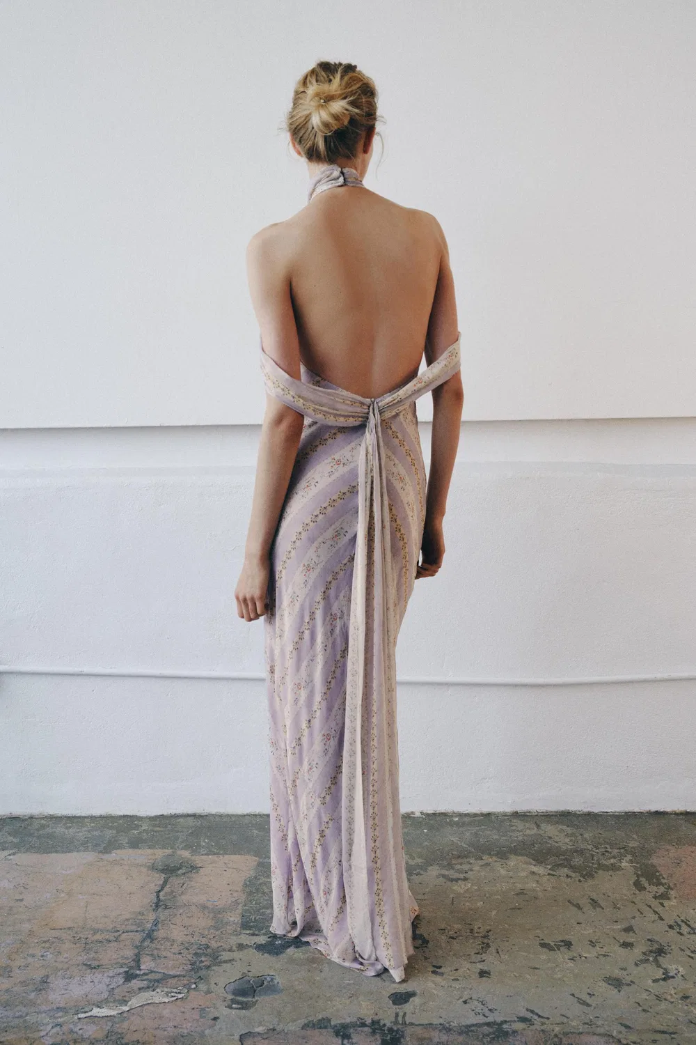 Платье с цветочным принтом и завязками на шее ZARA, Light lilac — фото 2
