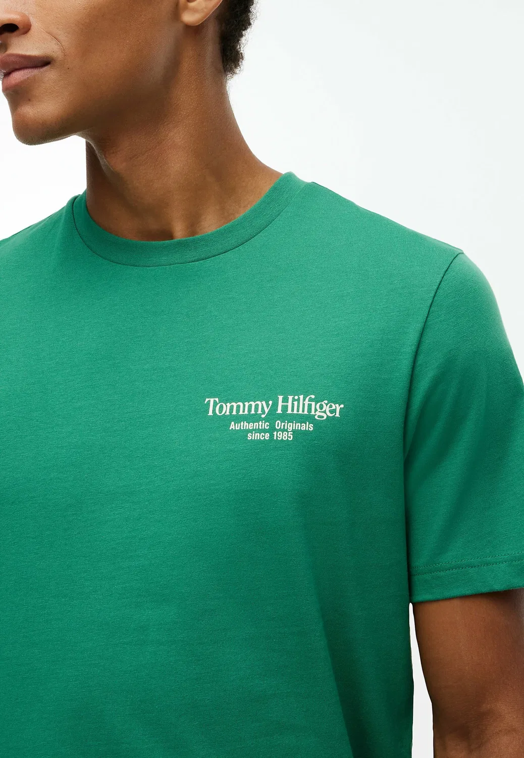 Футболка с круглым вырезом и логотипом на спине - футболка с принтом Tommy Hilfiger, Alaskan Green — фото 4