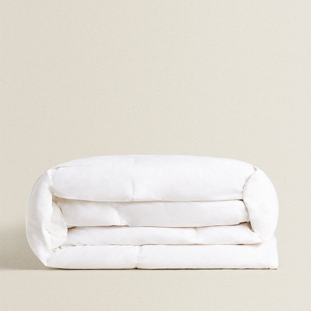

Одеяло Zara Home Feather Down 300 GXM², светло-бежевый