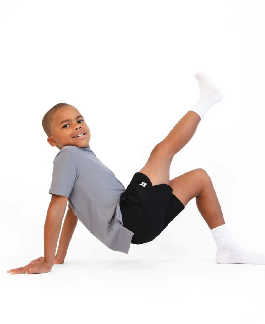 Шорты с защитой от ультрафиолета для мальчиков Boys' 2T-16 Super Short Courtside Kids, Black — фото 3