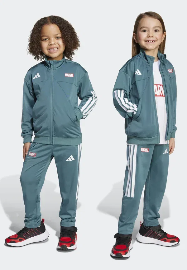Костюм с принтом Mrvl set Adidas Originals, Preloved Teal White, белый/бирюзовый