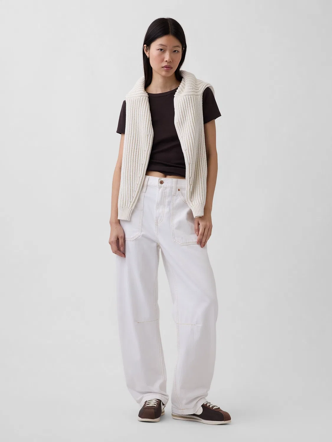 Футболка с круглым вырезом Gap Modern Crew Neck, коричневый — фото 3