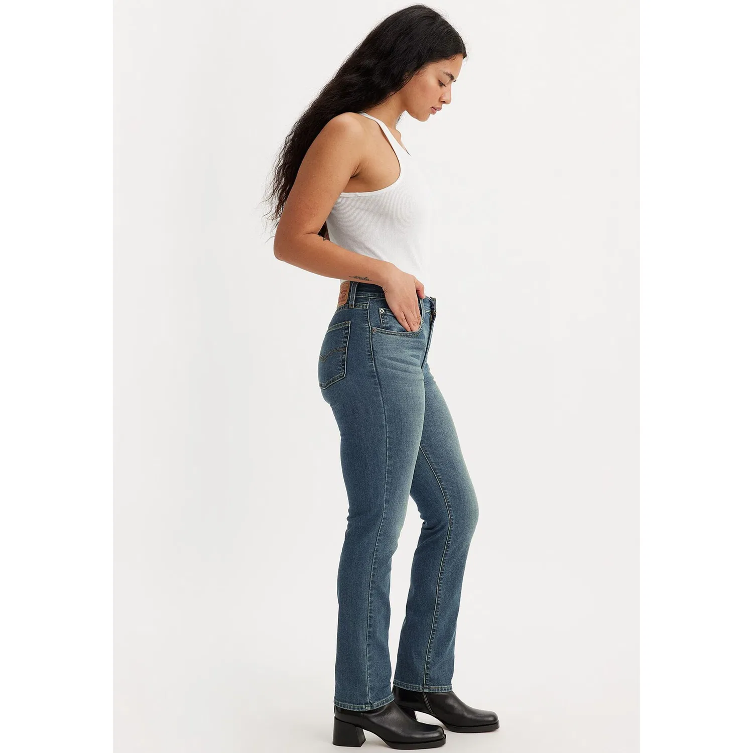 Женские джинсы straight fit 724 High Rise Straight Levi's, Tore It Up No Dx T2 — фото 3