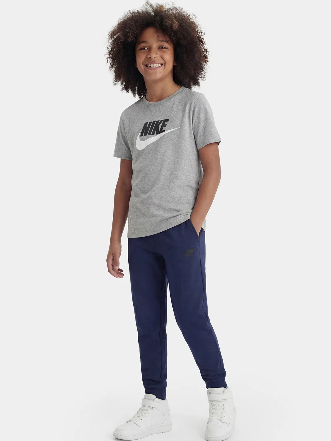 Футболка Nike Sportswear FUTURA HBR серого цвета — фото 4