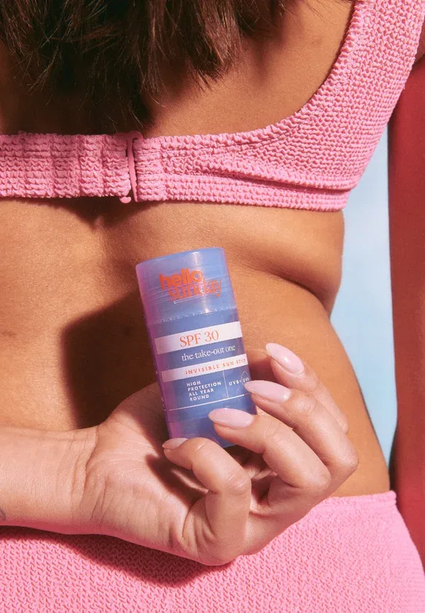 На вынос - солнцезащитный стик InvisibleSun SPF 30 - защита от солнца 30 г Hello Sunday — фото 4