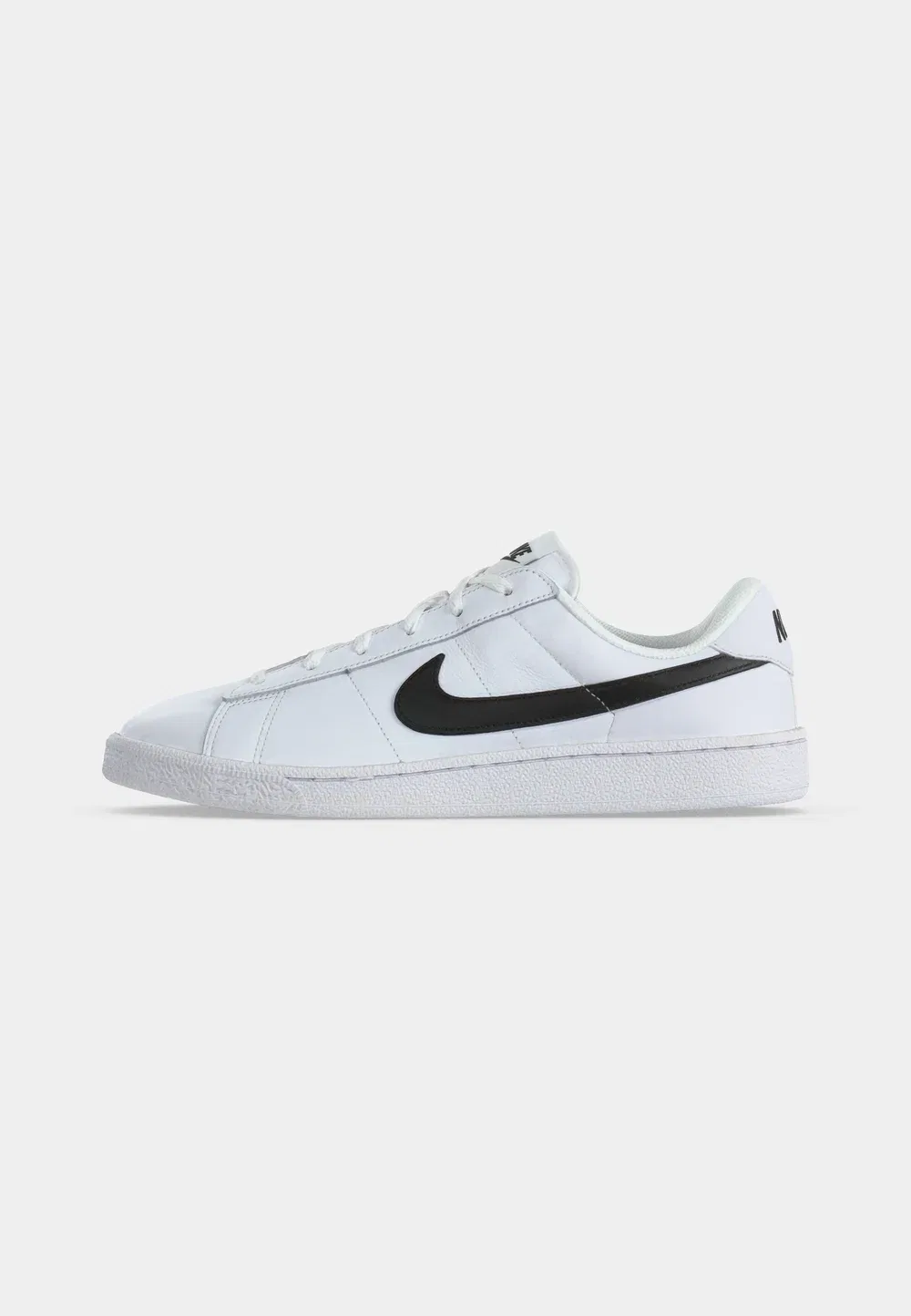 Классические теннисные кроссовки унисекс Nike Sportswear, White/Black — фото 2