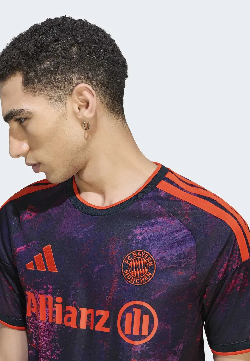 Женская третья футболка ФК Бавария сезона 26/27, унисекс - клубная форма Adidas Performance, Multicolor — фото 3