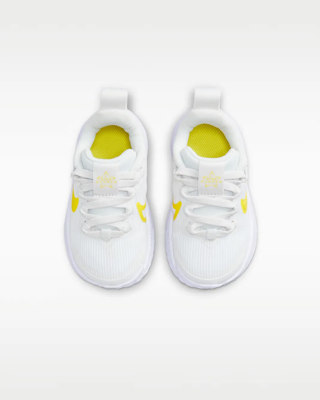 Детская/подростковая обувь Nike Star Runner 4, Summit White/Vivid Sulfur/White/Opti Yellow — фото 4
