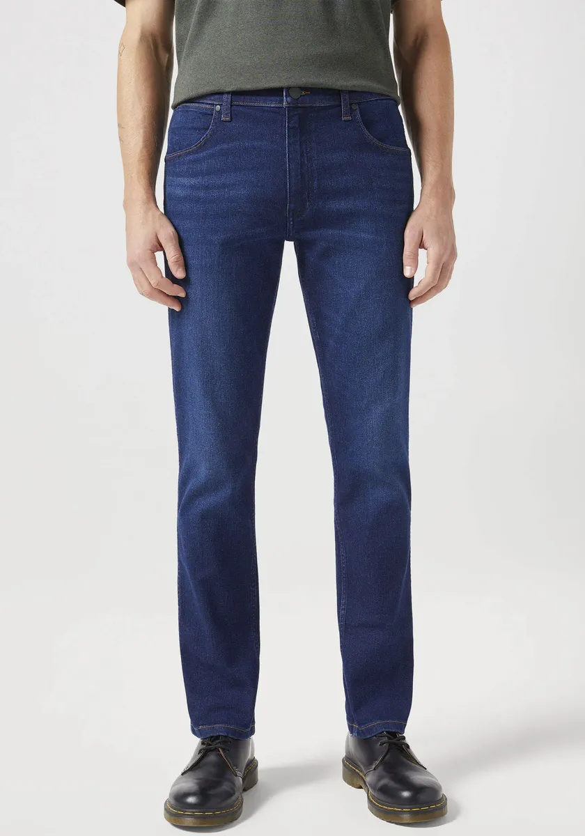 

Джинсы Wrangler с 5 карманами "GREENSBORO Epic Soft", эпический мягкий материал, цвет Night Shade