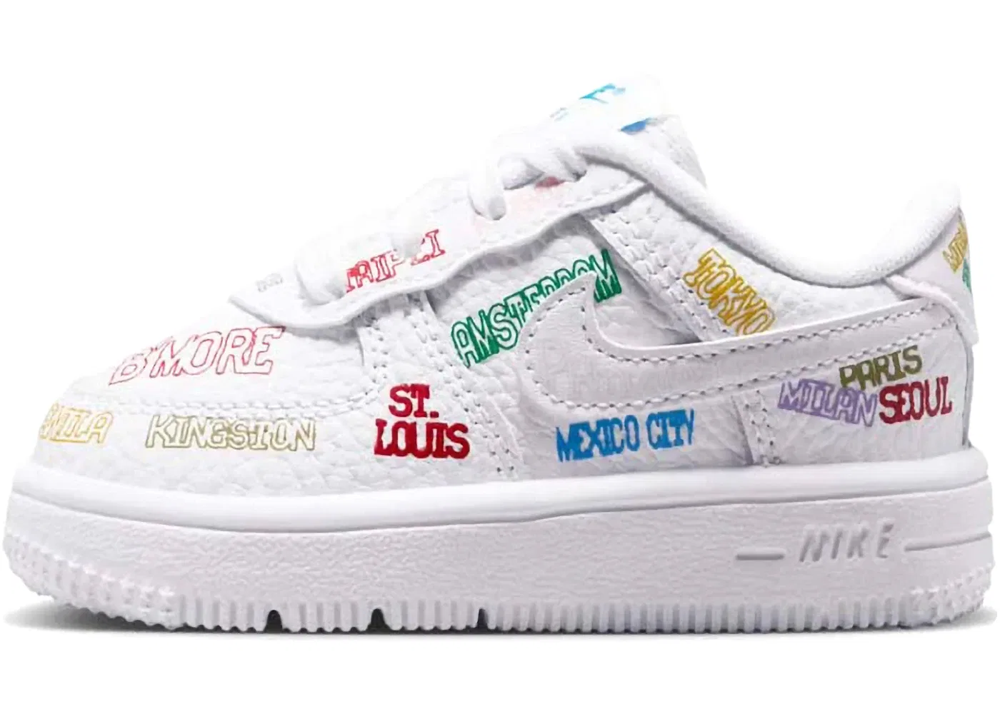 Детские кроссовки Lifestyle Nike Force 1 Low World Tour, White/White — фото 2