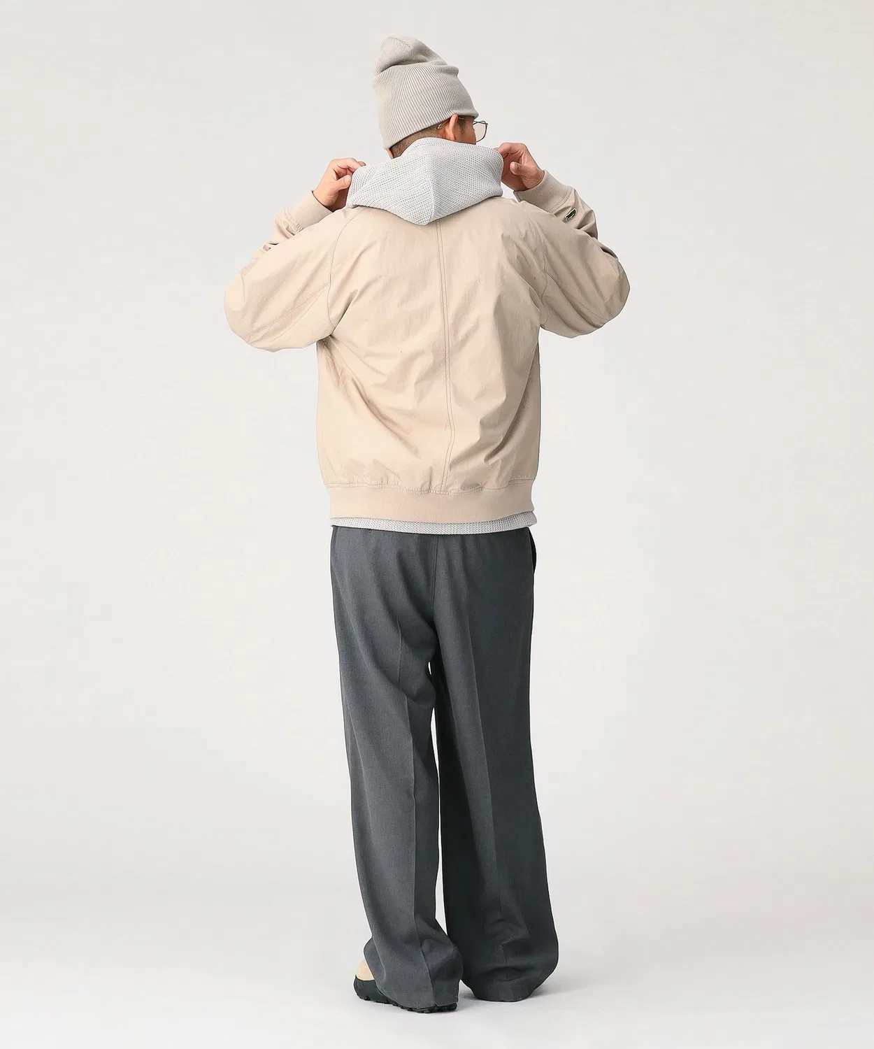 Куртка LACOSTE BEAMS 50th Anniversary Stand Collar Blouson бежевая — фото 4