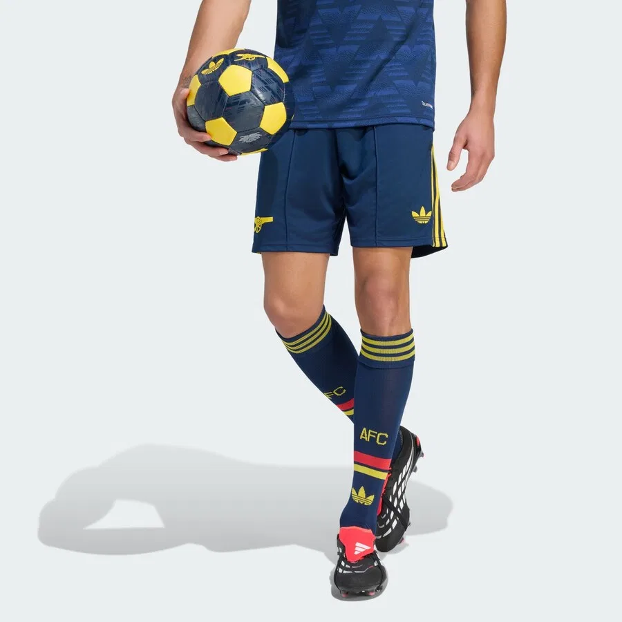 Спортивные брюки ADIDAS PERFORMANCE Regular Workout Pants 'FC Arsenal 26/27' темно-синего цвета — фото 2