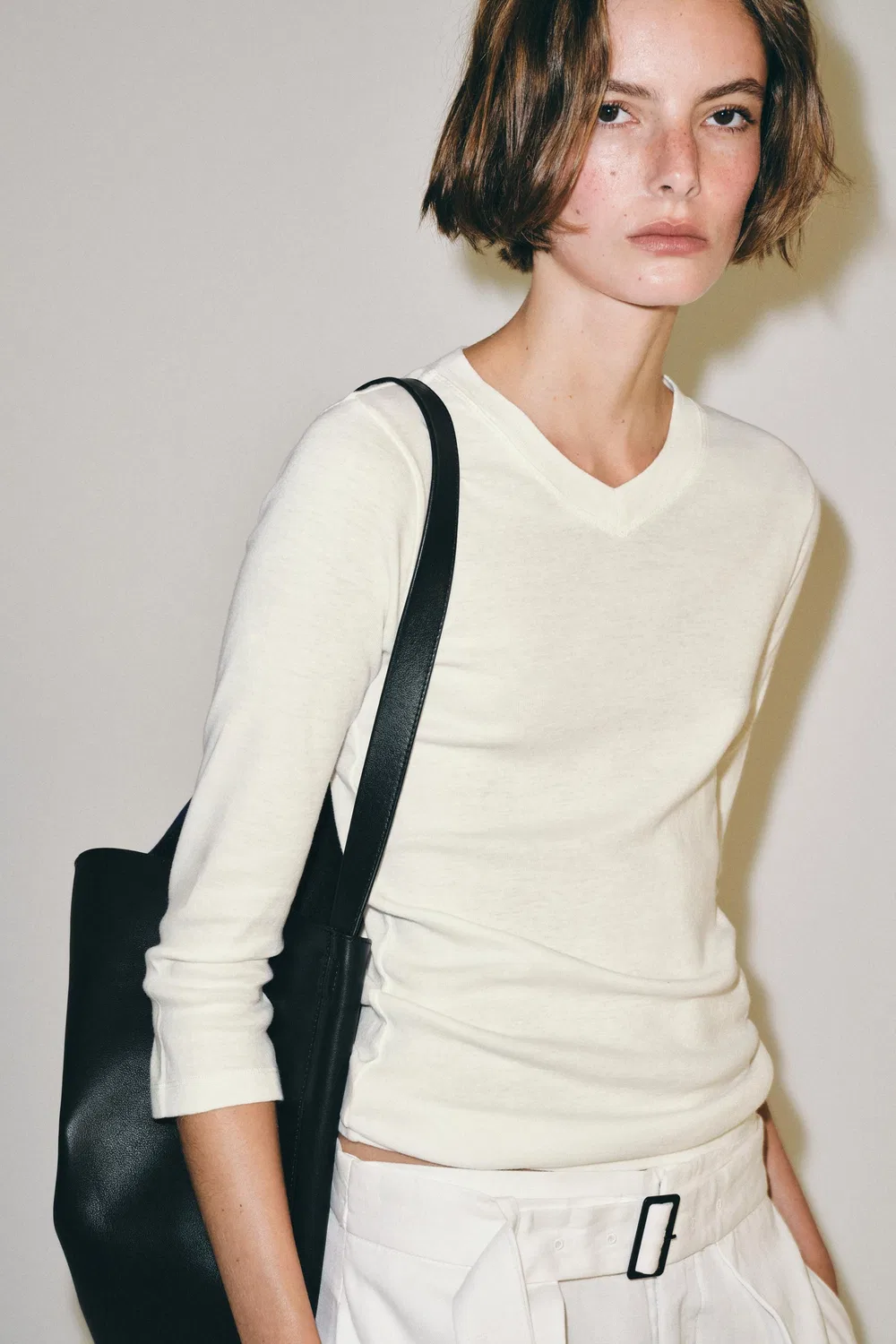 Футболка с V-образным вырезом ZARA, White — фото 4