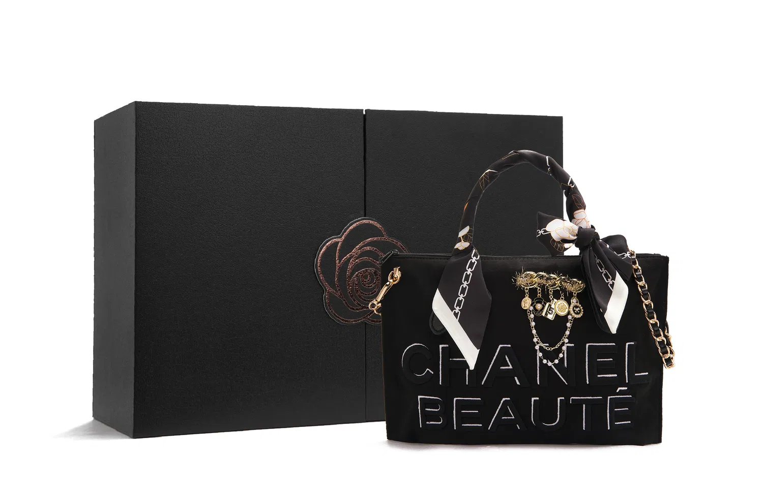 Женская косметичка с принтом Paris Holiday Jinx, CHANEL, Black
