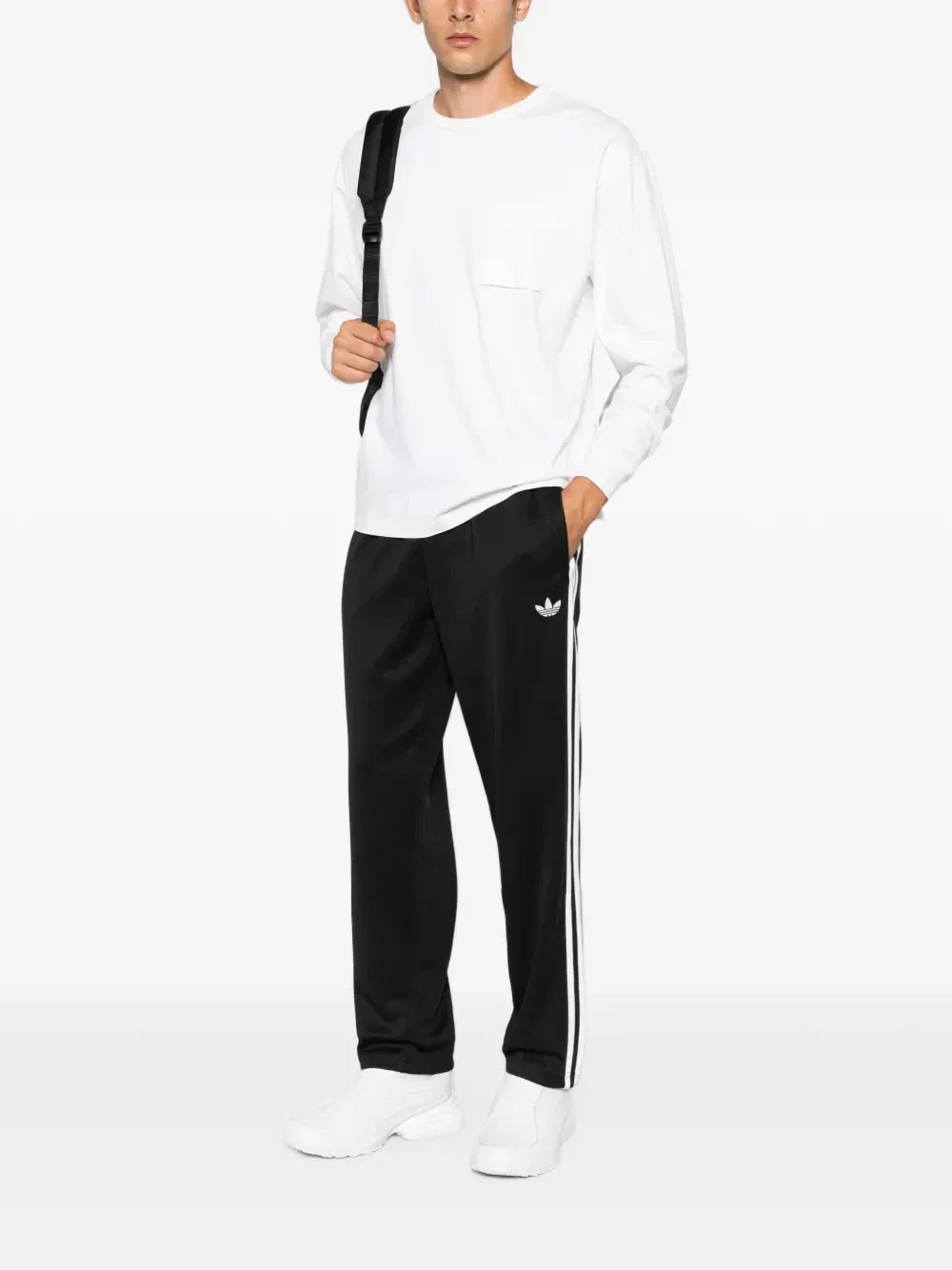 Спортивные брюки с полосками по бокам и вышитым логотипом Adidas, черный — фото 2