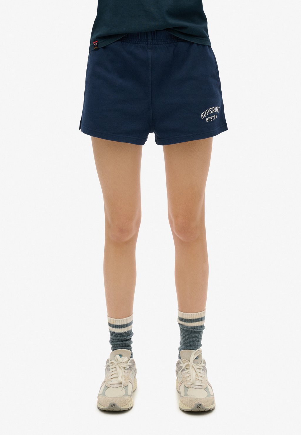 

Шорты ATHLETIC ESSENTIALS GRAPHIC - Tracksuit bottoms Superdry, синий