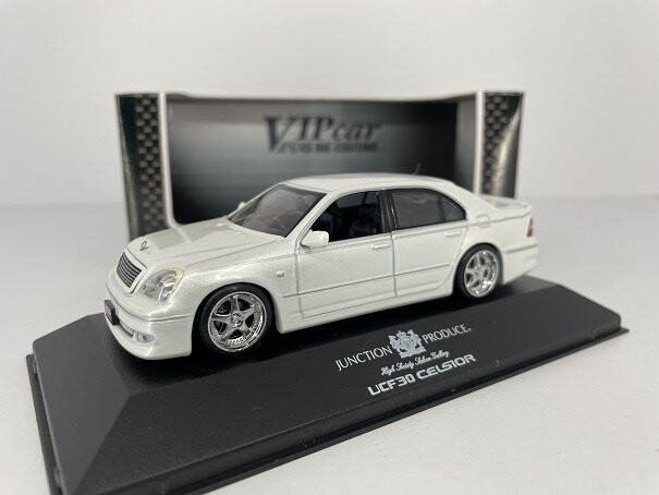 

Aoshima Toyota Ucf39 Celsior Junction Белый 1:43 72639