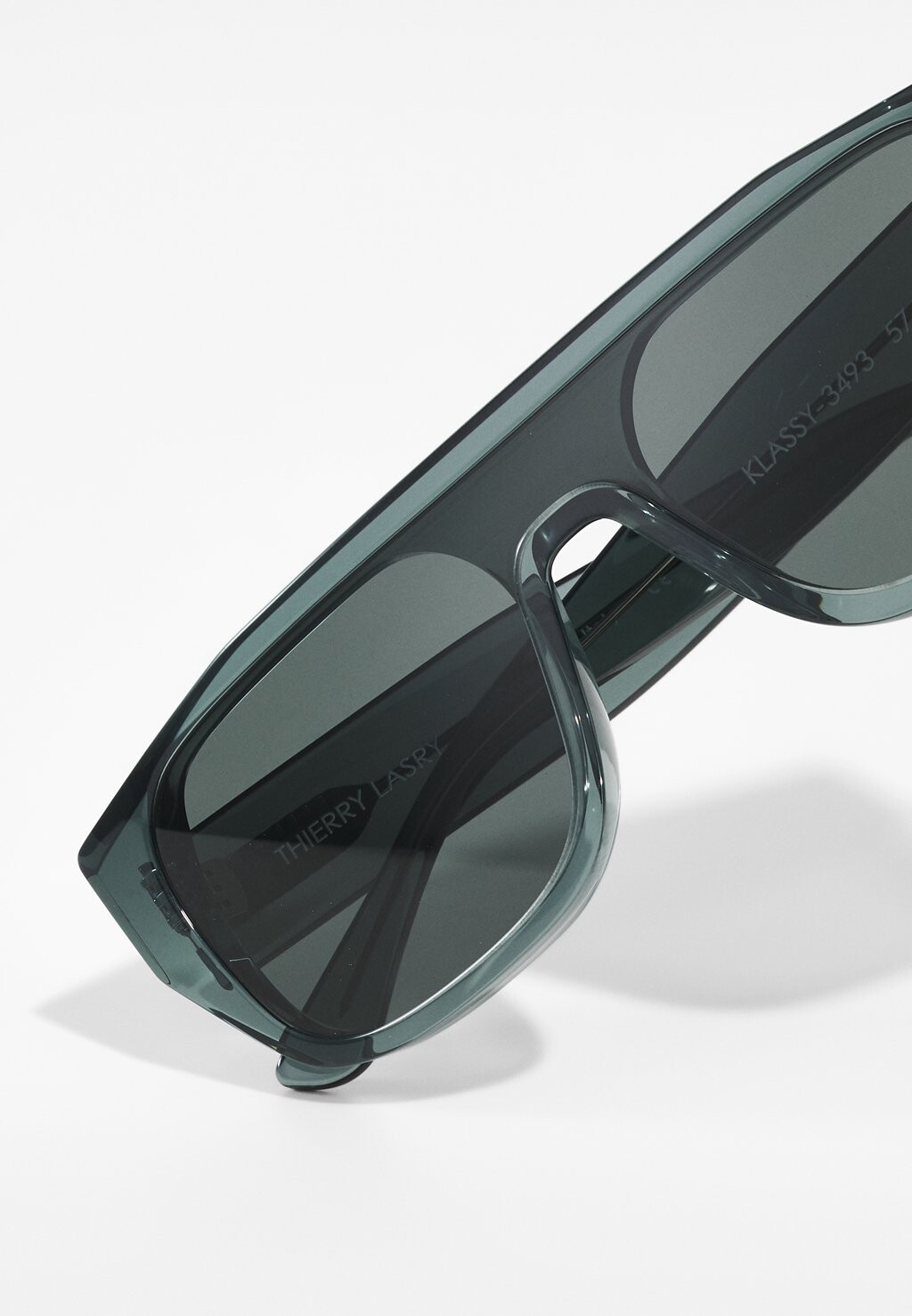 

Солнцезащитные очки KLASSY Thierry Lasry, темно-серый