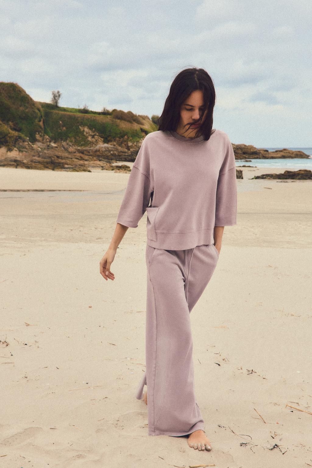 

Выцветшая толстовка ZARA, цвет Dusty pink