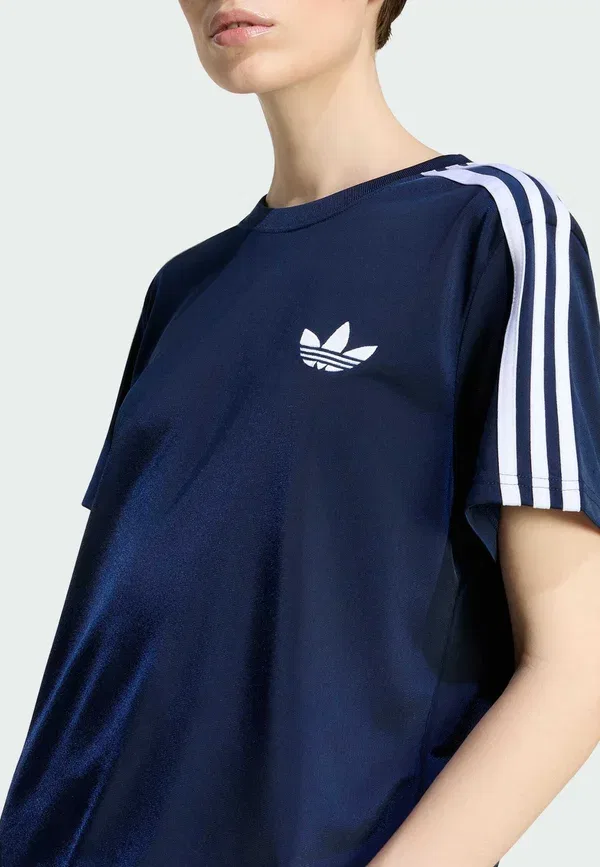 Футболка с принтом Firebird tee Adidas Originals, цвет ночной индиго белый — фото 3