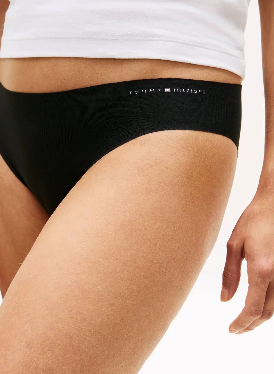 Трусы бразилиана с логотипом, комплект из 3 штук, Tommy Hilfiger, слоновая кость/бледно-розовый/черный — фото 4