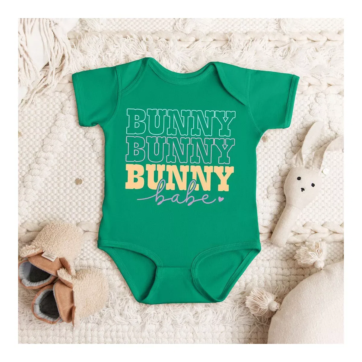 Детское боди с коротким рукавом Bunny Babe Cursive The Juniper Shop, Kelly — фото 2