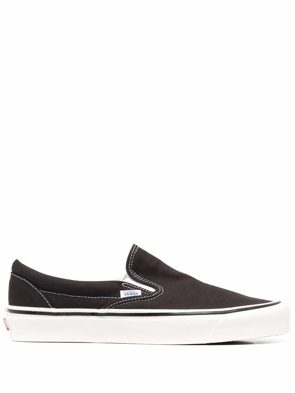 

Слипоны с нашивкой-логотипом Vans, черный
