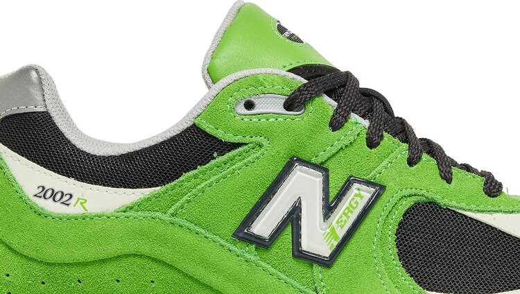 Кроссовки New Balance 2002R 'Good Vibes Pack - Green Apple', зеленый — фото 3