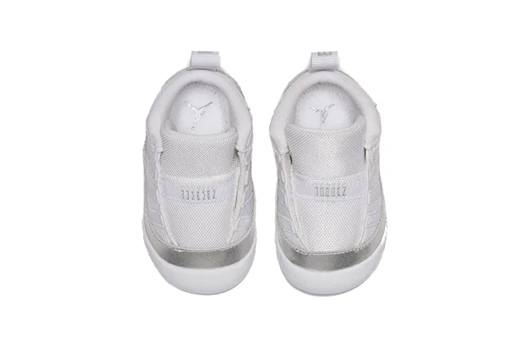 Детские ботиночки для малышей Jordan 11 Crib Bootie, белые — фото 4