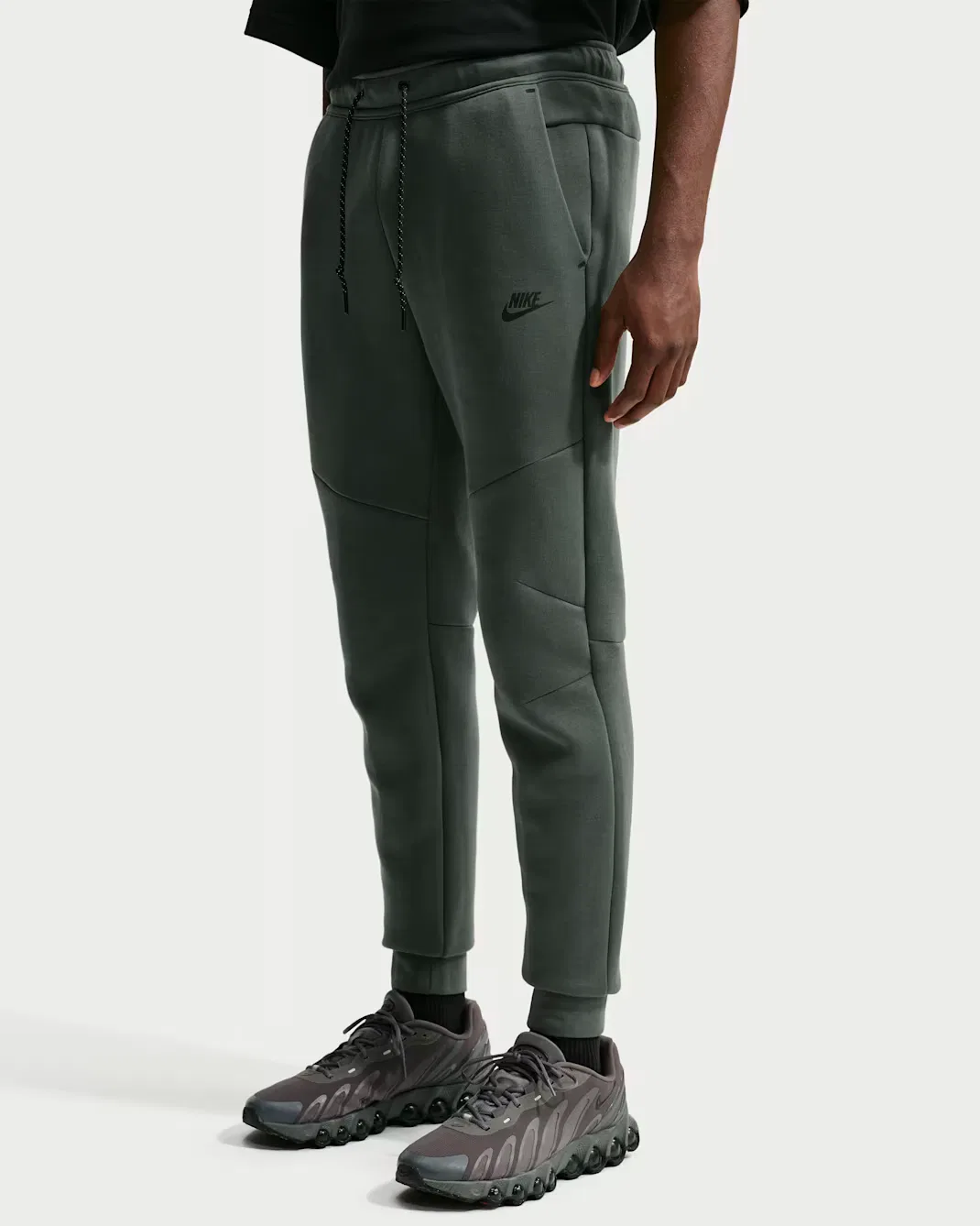 Мужские флисовые спортивные брюки Nike Tech, Camo Green/Black — фото 2