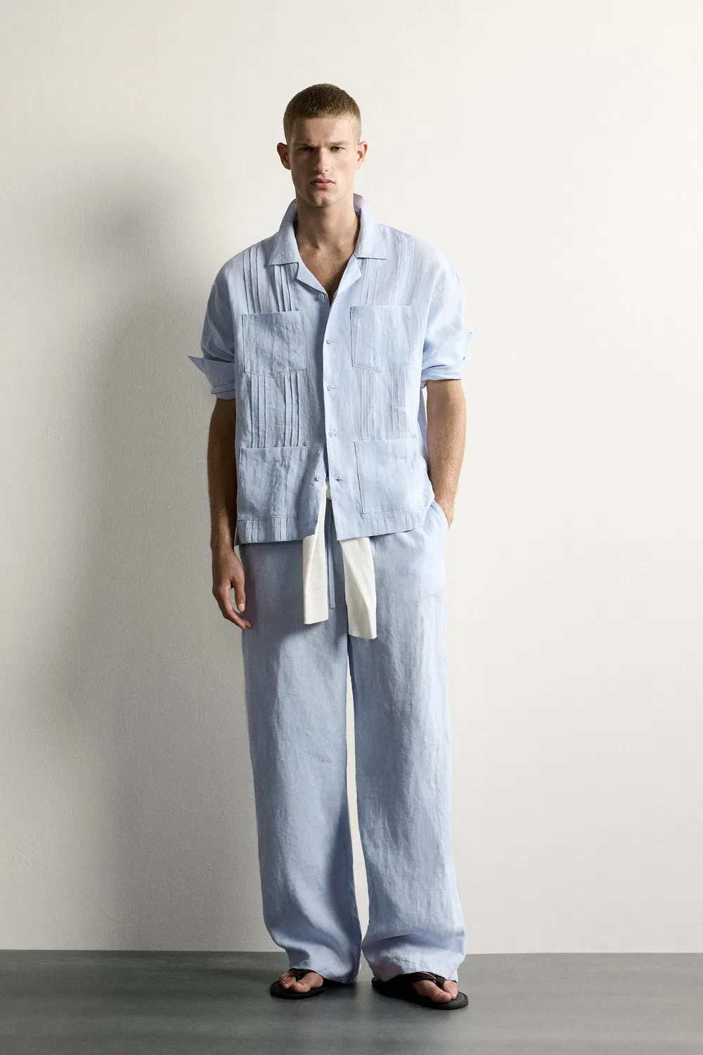 Рубашка свободного кроя из 100% льна со складками. ZARA, Sky blue