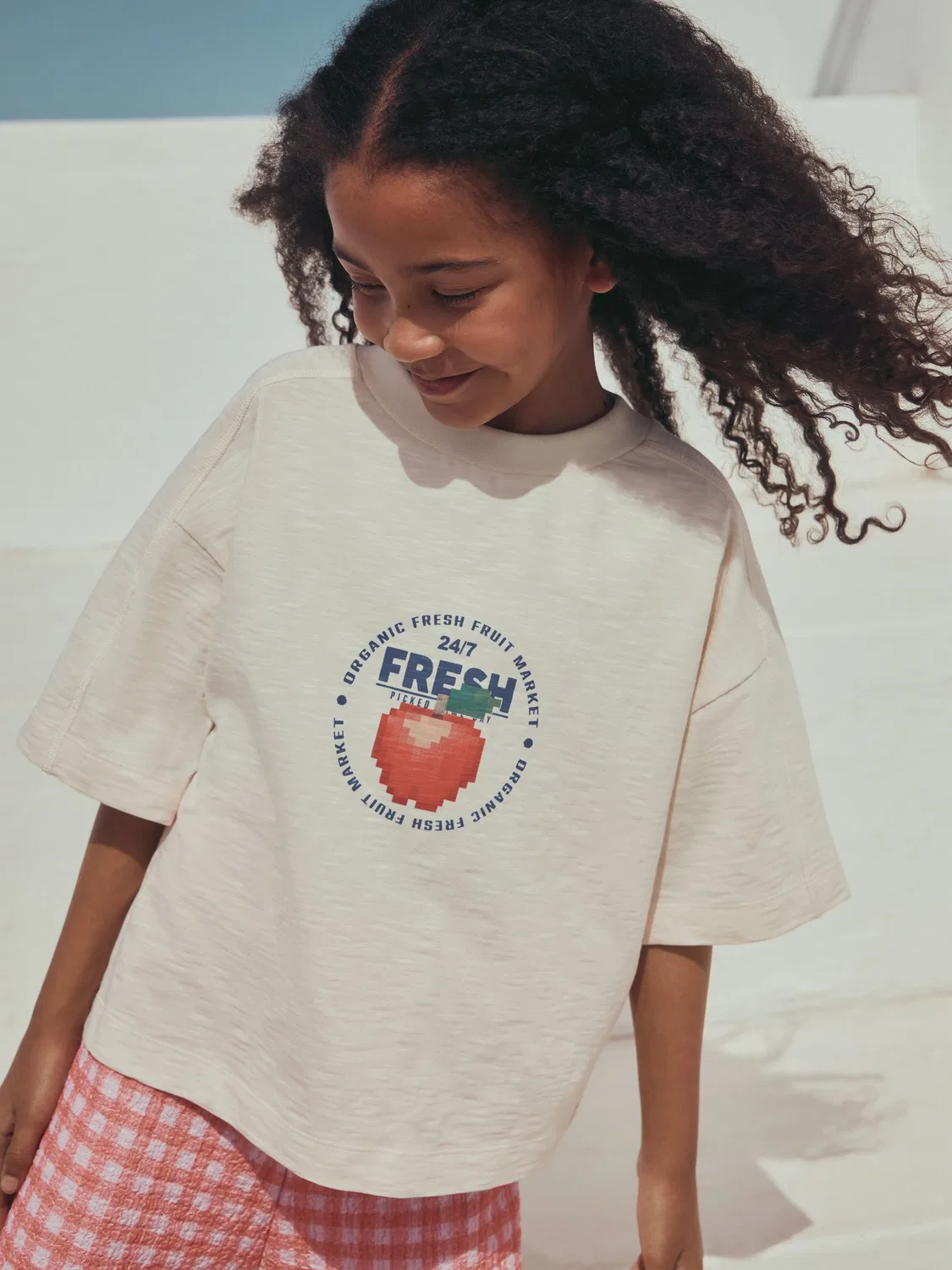 Комплект из футболки и шорт с оборками, Fruit Graphic/Red Gingham Next, Красный — фото 3