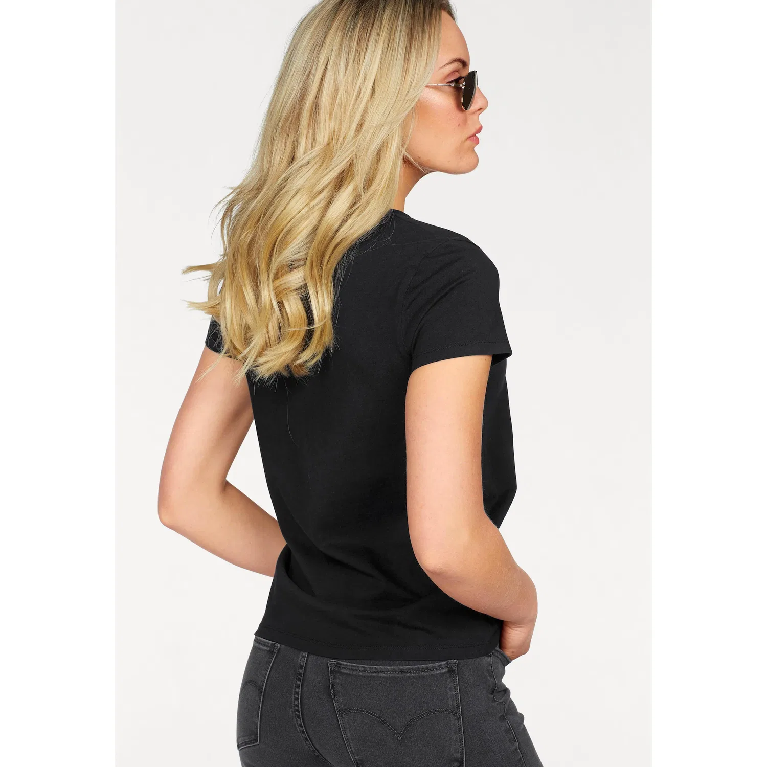 Женская хлопковая футболка с логотипом Levi's, Black — фото 2