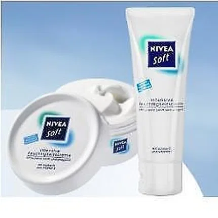 Крем для рук увлажняющий NIVEA C Soft, 300 мл