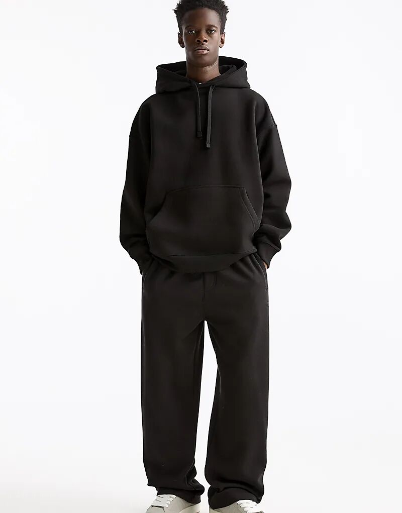 

Спортивные брюки Pull&Bear Baggy черного цвета
