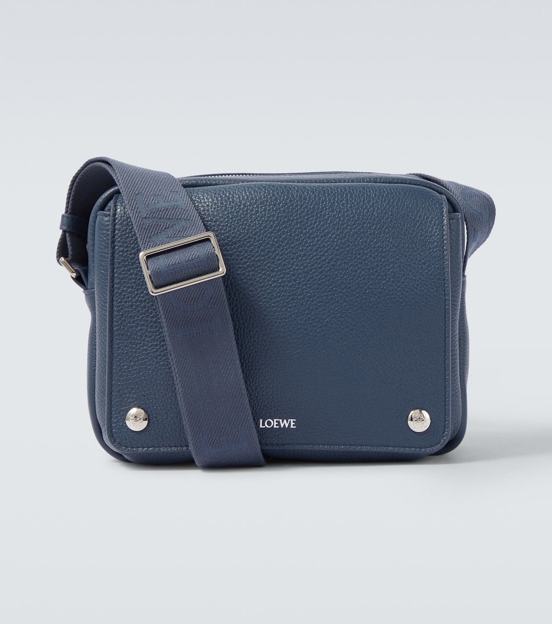 

Средняя кожаная сумка-мессенджер Pebble Medium Loewe, Indigo Dye