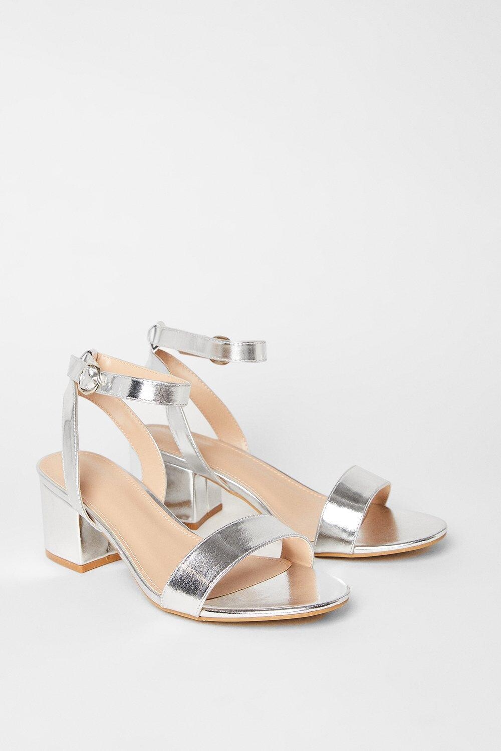 Широкие босоножки Tommi Barely There на среднем каблуке Dorothy Perkins, серебро — фото 3